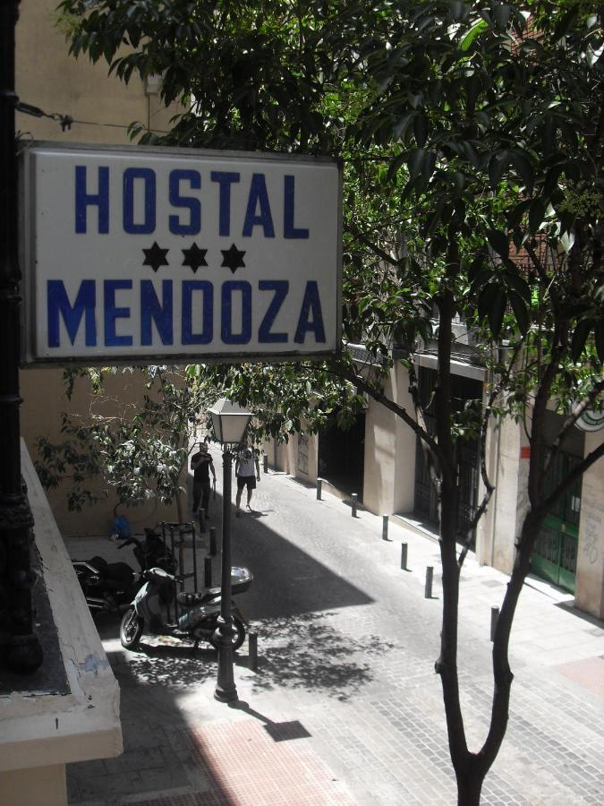 Hostal Mendoza Madrid Habitación foto